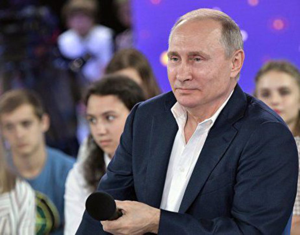 Президент Владимир Путин ответил на вопрос воспитанников футбольного клуба «Тотем»