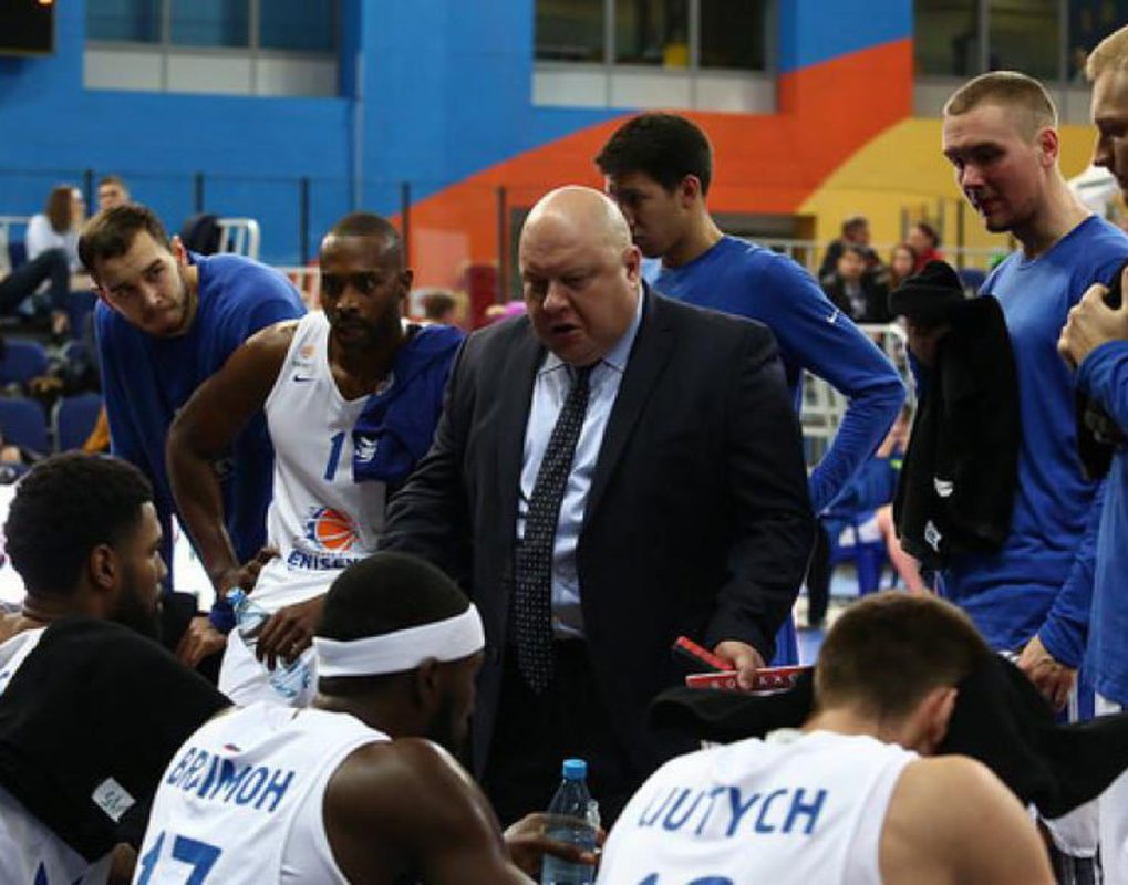 Баскетбольный «Енисей» стартовал в Единой лиге ВТБ с поражения от ЦСКА