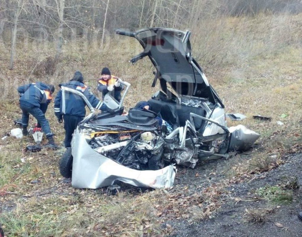 Водитель ВАЗа насмерть разбился в аварии под Ачинском 