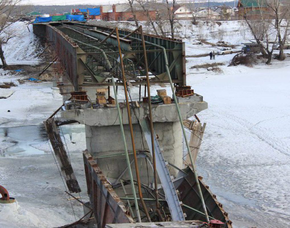 В Минусинске инженер получил срок за обрушившийся три года назад мост 