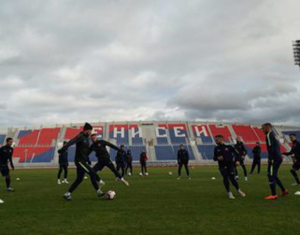 Футбольному «Енисею» пообещали назначить нового директора в начале декабря