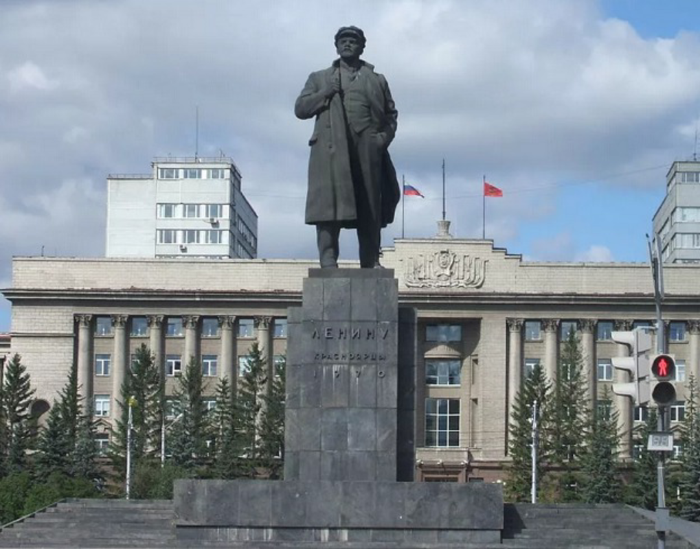 Памятник Ленину уберут с площади Революции в Красноярске
