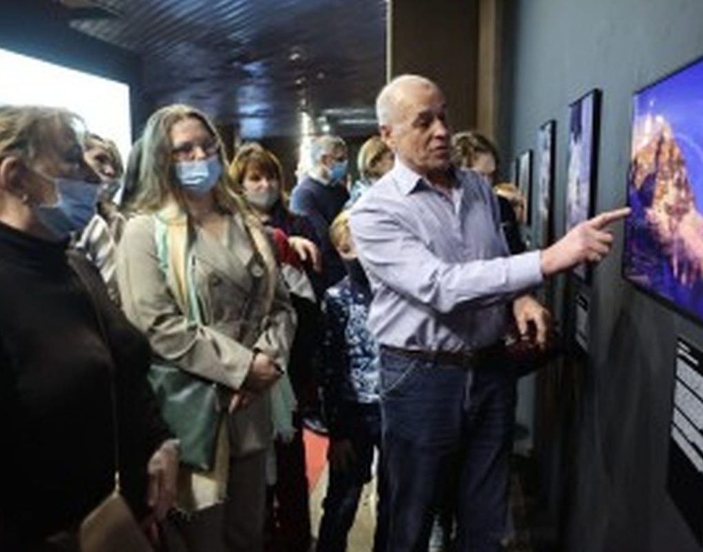 В Красноярске в честь 25-летия восхождения на Эверест открылась фотовыставка