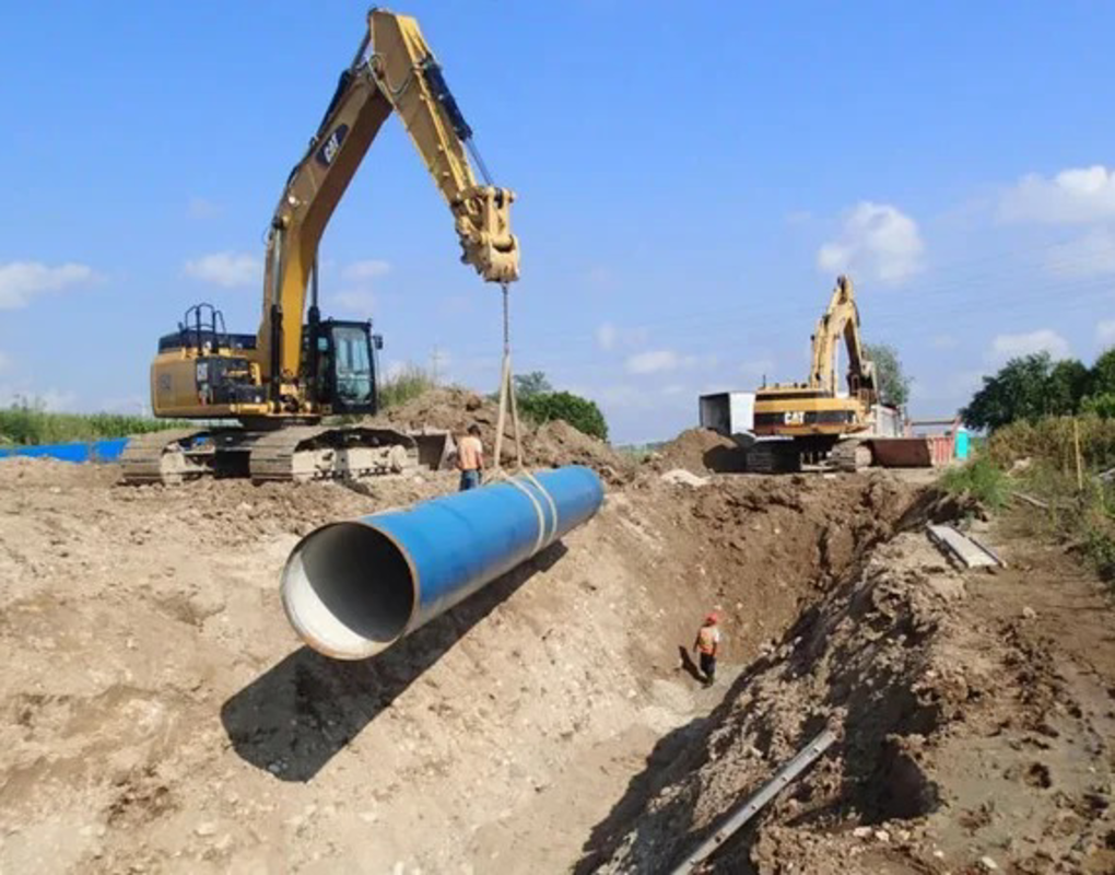 В Минусинске строят водопровод для жителей частного сектора