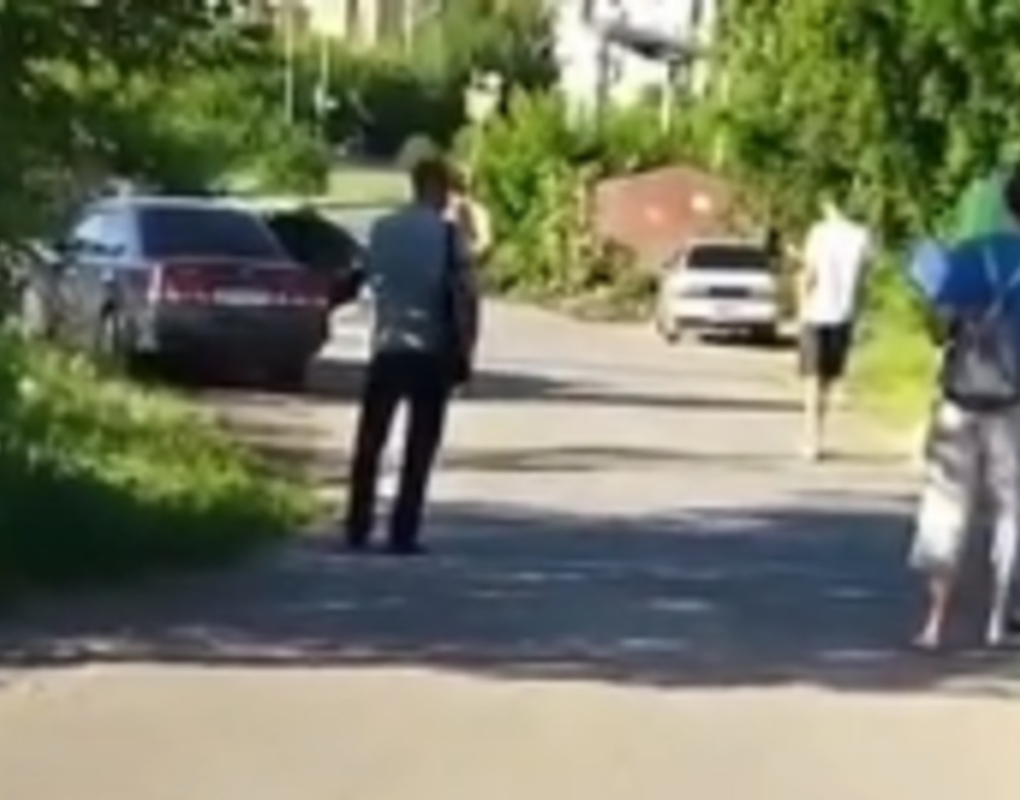 В Красноярске труп мужчины пролежал четыре дня в припаркованном автомобиле