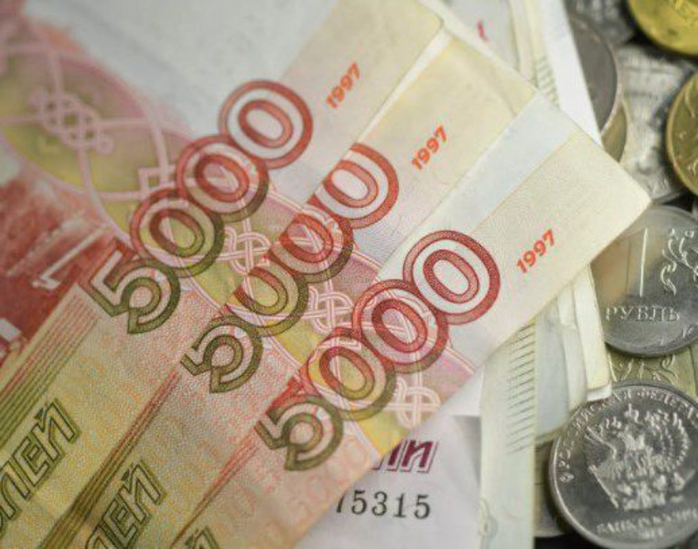 Пожилая пара из Томска перевела аферистам 9 млн рублей