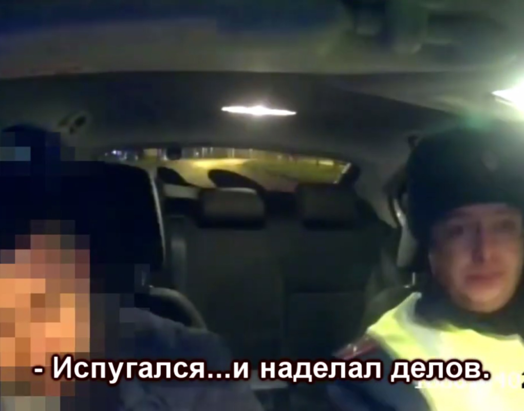 В Красноярске нетрезвый водитель опрокинул свой автомобиль пока сбегал от ГИБДД
