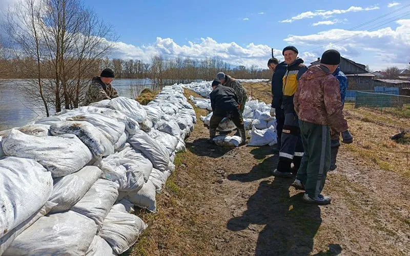 В Омской области эвакуировали свыше 150 человек из-за потопа