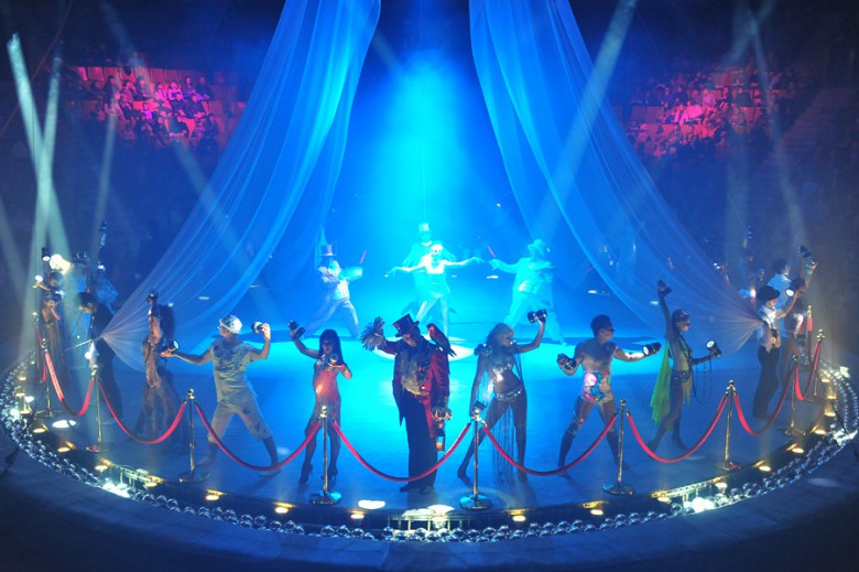"Шоу Воды, Огня и Света!" в цирке с 19 декабря фото 25